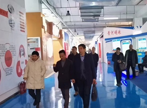 Auf Einladung der Provinzregierung Henan besuchte die Qingdao-Zentrale der China Europe Trade Platfo